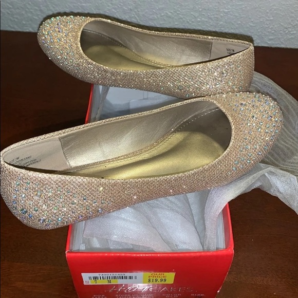 Rose Gold flats - Picture 2 of 2